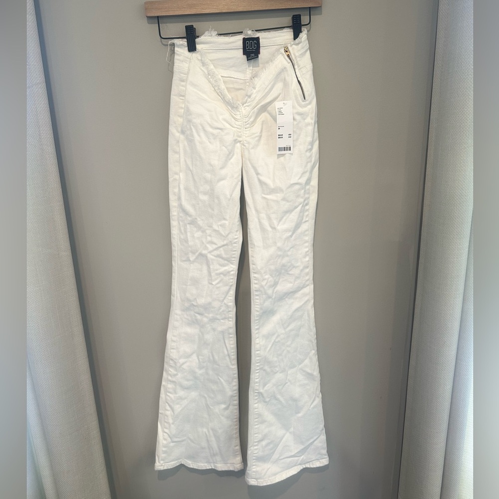 Urban outfitters new with tags white flare jeans - Picture 3 of 3